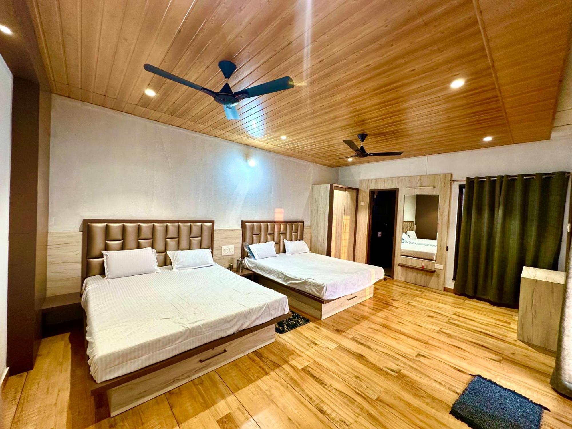 Silent Villa Valley View Room Panhāla Kültér fotó